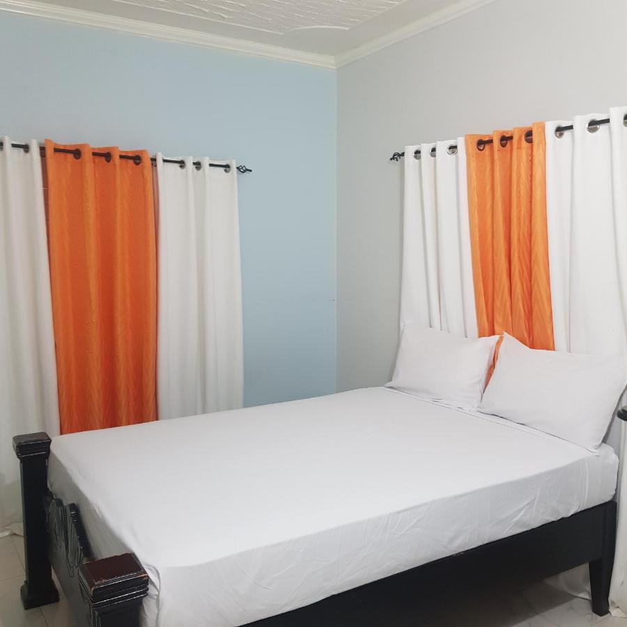 The Braemar Suite III New Kingston Extérieur photo